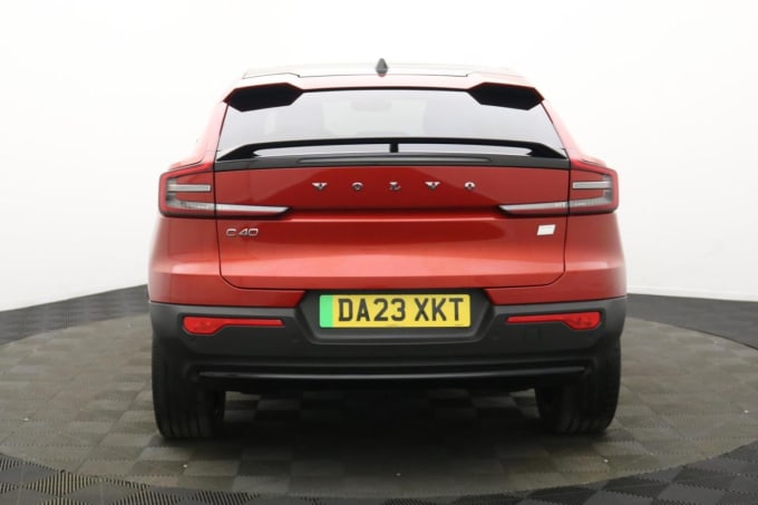 2025 Volvo C40