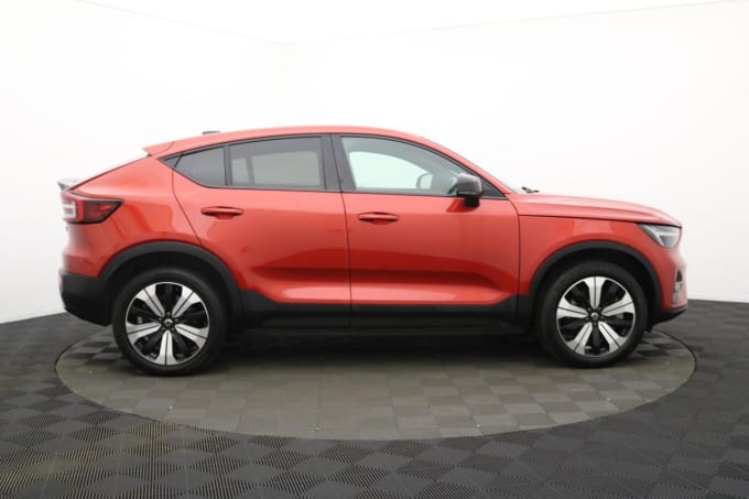 2025 Volvo C40