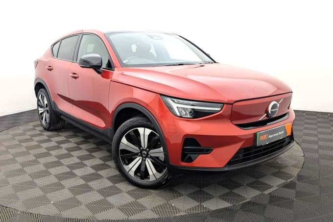 2025 Volvo C40