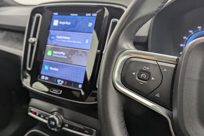 2025 Volvo C40