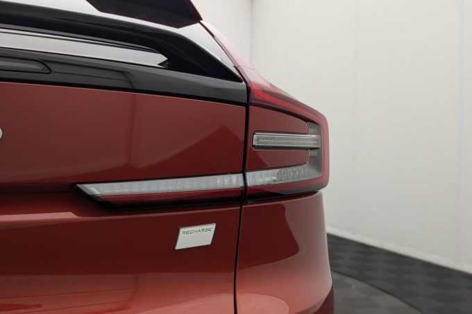 2025 Volvo C40