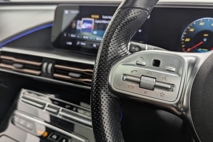 2025 Mercedes-benz Eqc