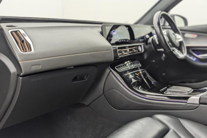 2025 Mercedes-benz Eqc