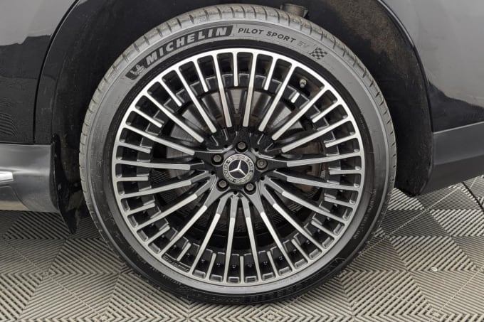 2025 Mercedes-benz Eqc