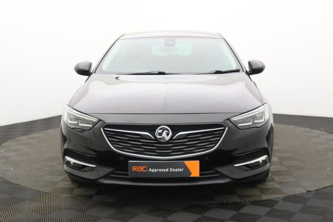 2025 Vauxhall Insignia