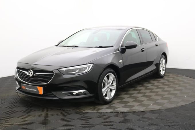 2025 Vauxhall Insignia