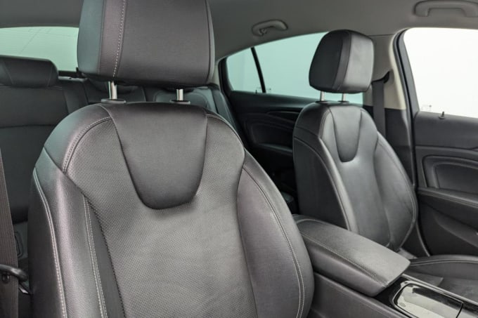 2025 Vauxhall Insignia