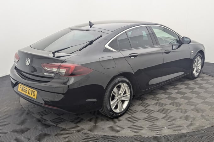 2025 Vauxhall Insignia