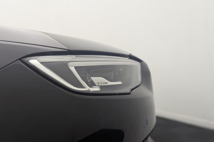 2025 Vauxhall Insignia