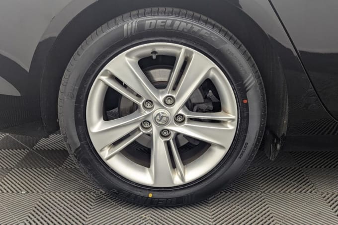 2025 Vauxhall Insignia