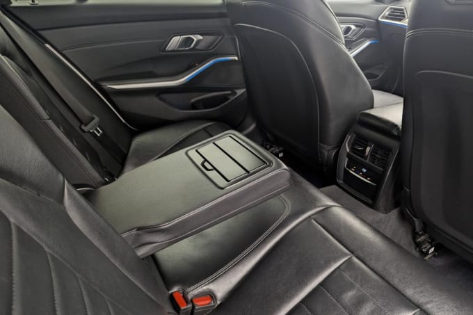 2025 BMW 3 Series