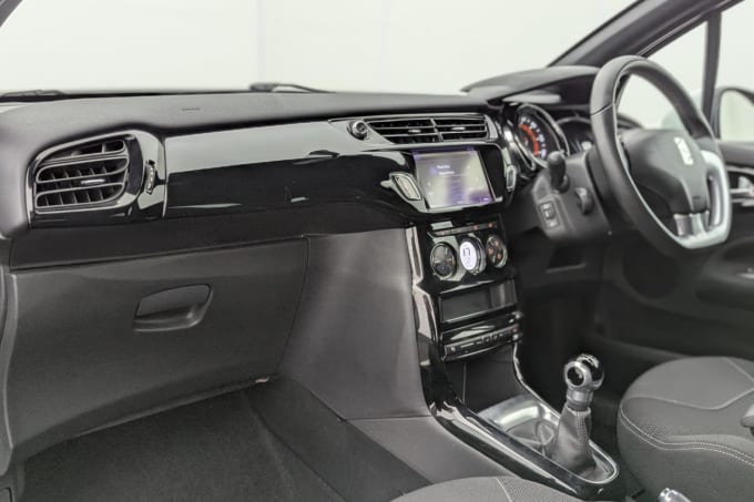 2025 Ds Automobiles Ds 3