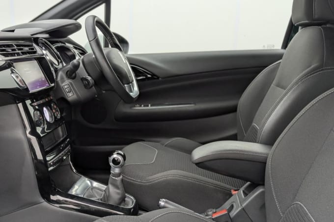 2025 Ds Automobiles Ds 3
