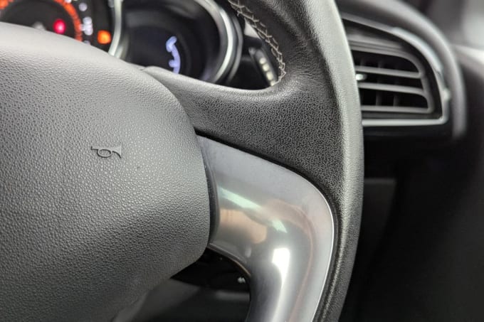 2025 Ds Automobiles Ds 3