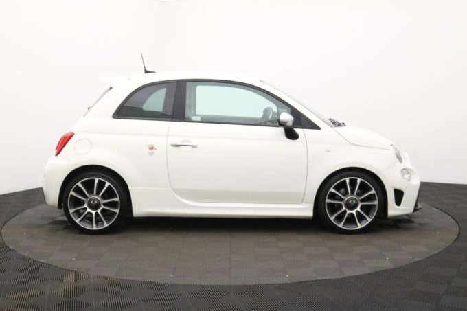 2025 Abarth 595