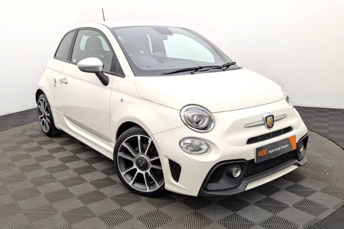 2025 Abarth 595