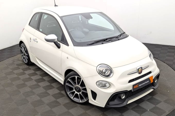 2025 Abarth 595