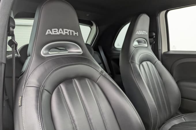 2025 Abarth 595