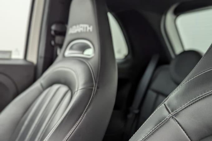 2025 Abarth 595