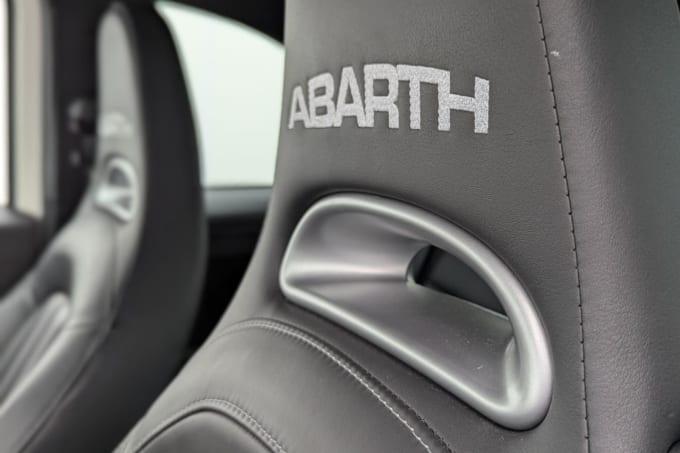 2025 Abarth 595