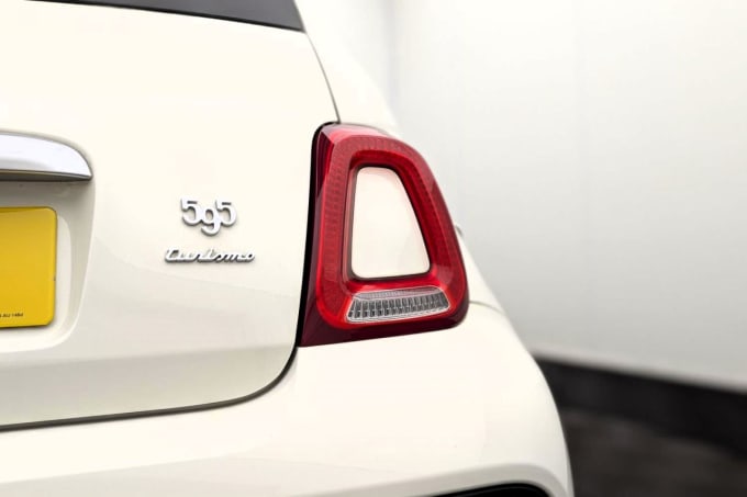 2025 Abarth 595