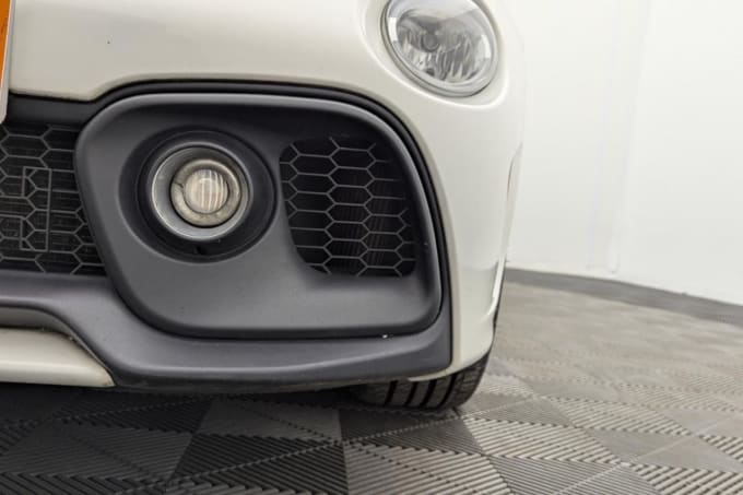 2025 Abarth 595