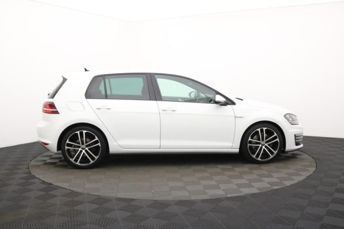 2025 Volkswagen Golf