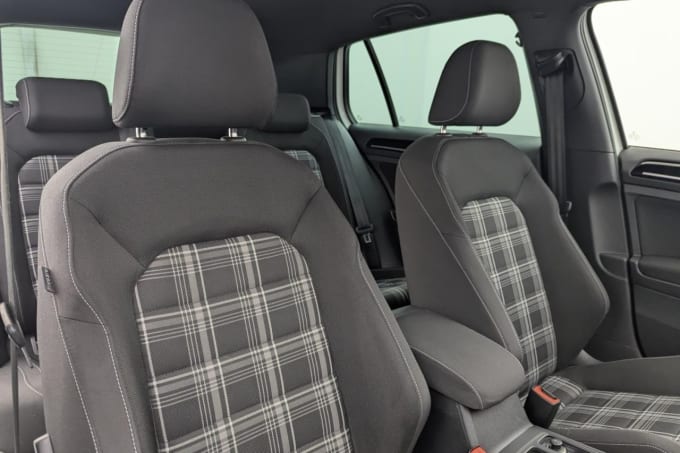 2025 Volkswagen Golf