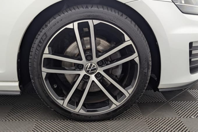 2025 Volkswagen Golf