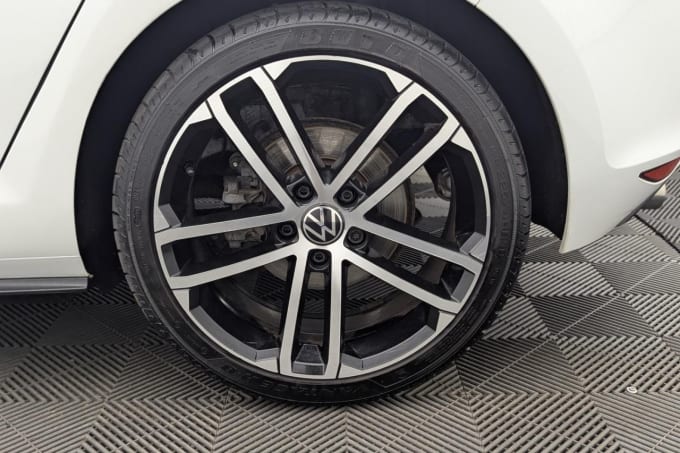 2025 Volkswagen Golf