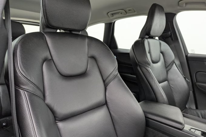 2025 Volvo Xc60