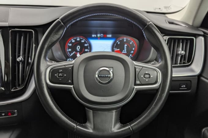 2025 Volvo Xc60