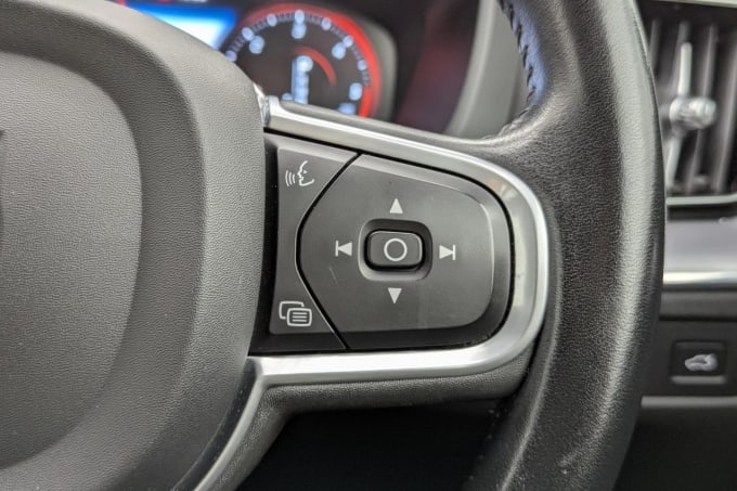 2025 Volvo Xc60