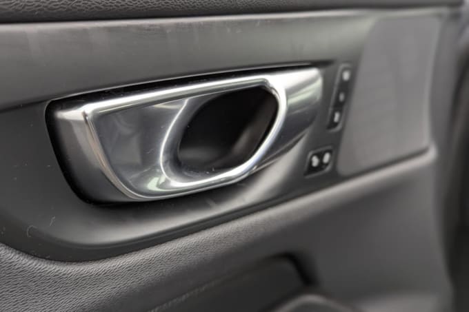 2018 Volvo V60
