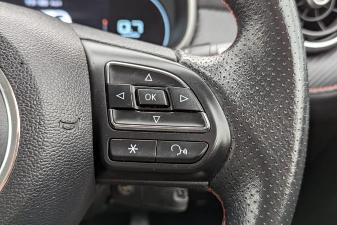 2025 Mg Mg Zs