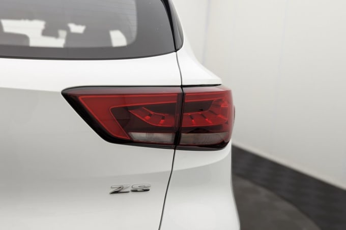 2025 Mg Mg Zs