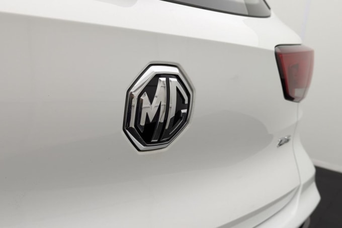 2025 Mg Mg Zs