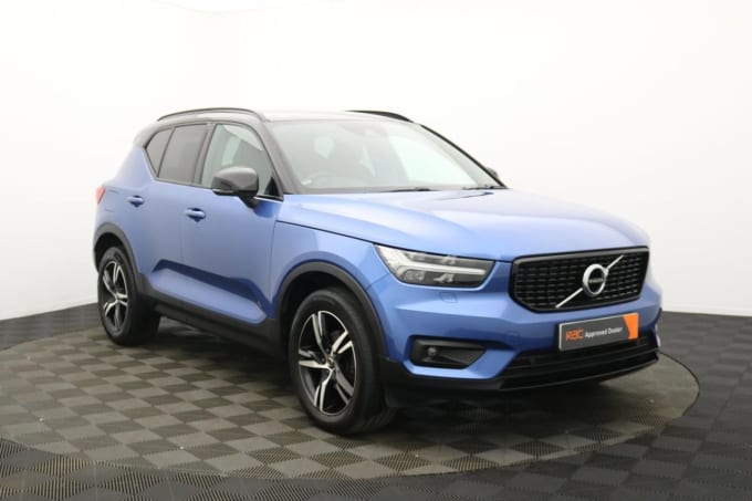 2025 Volvo Xc40