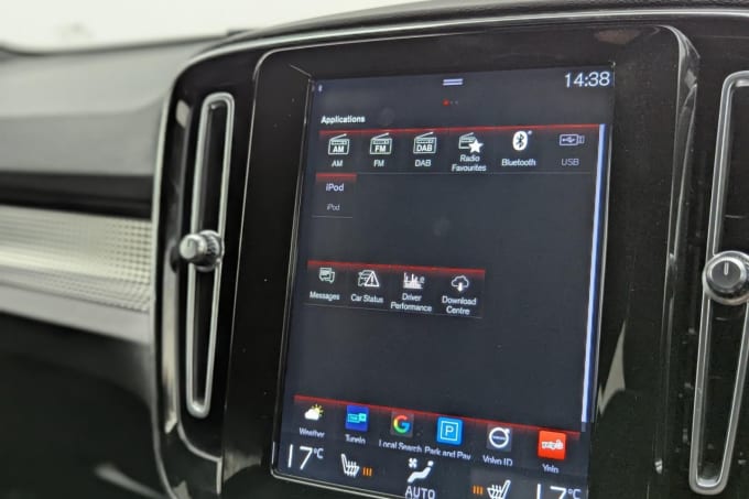 2025 Volvo Xc40