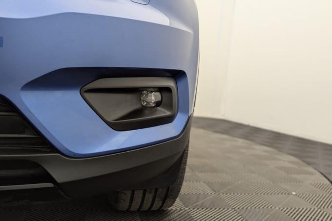 2025 Volvo Xc40
