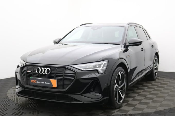 2025 Audi E-tron
