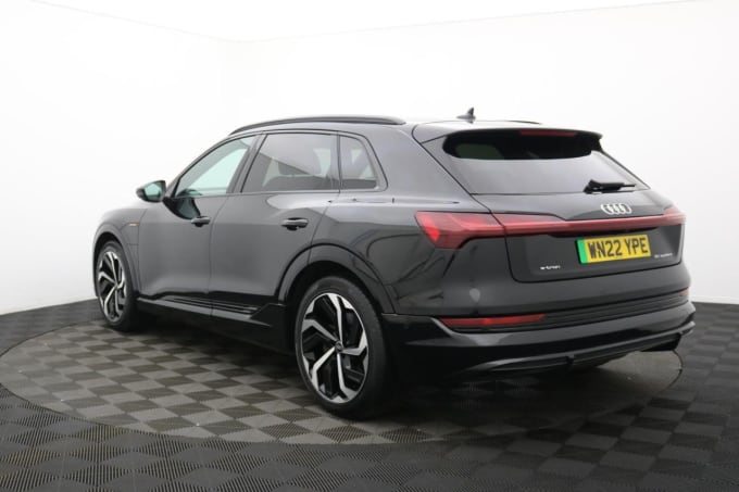 2025 Audi E-tron