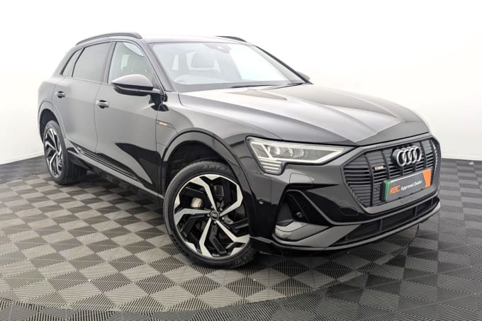 2025 Audi E-tron