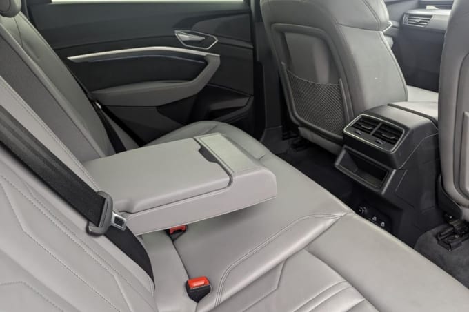 2025 Audi E-tron