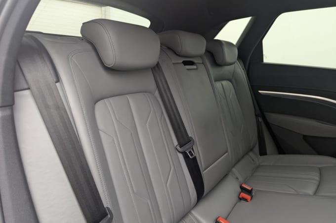 2025 Audi E-tron