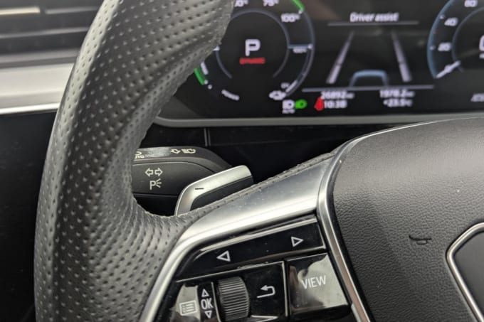 2025 Audi E-tron