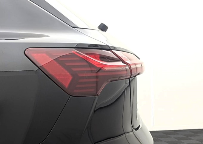 2025 Audi E-tron