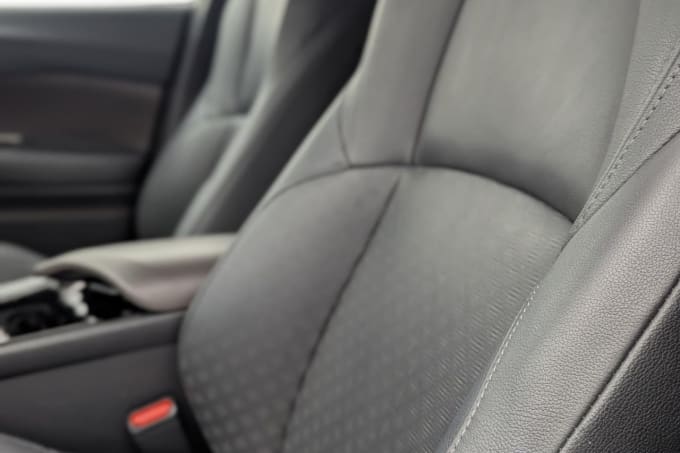 2025 Toyota C-hr