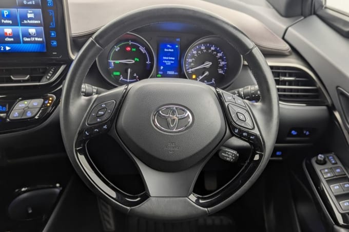 2025 Toyota C-hr