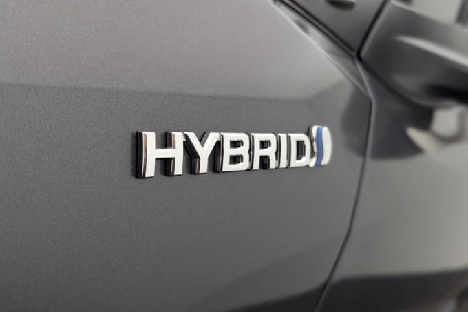 2025 Toyota C-hr